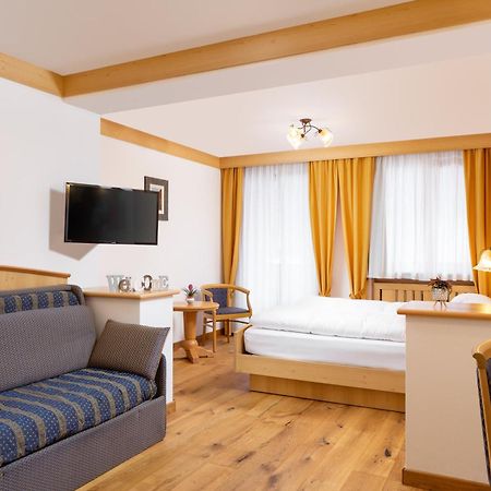 Hotel Pareda Канацеи Экстерьер фото
