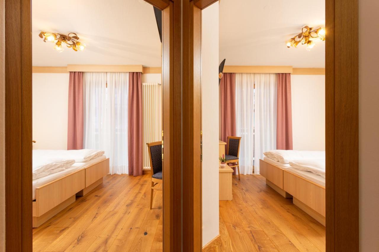 Hotel Pareda Канацеи Экстерьер фото